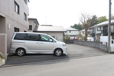 駐車場♪要空確認