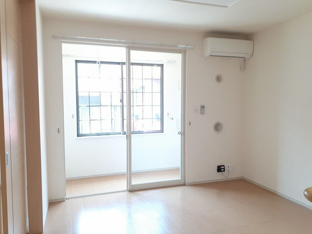 リブレ守護町Ａの居間・リビング|おしゃれな居間です