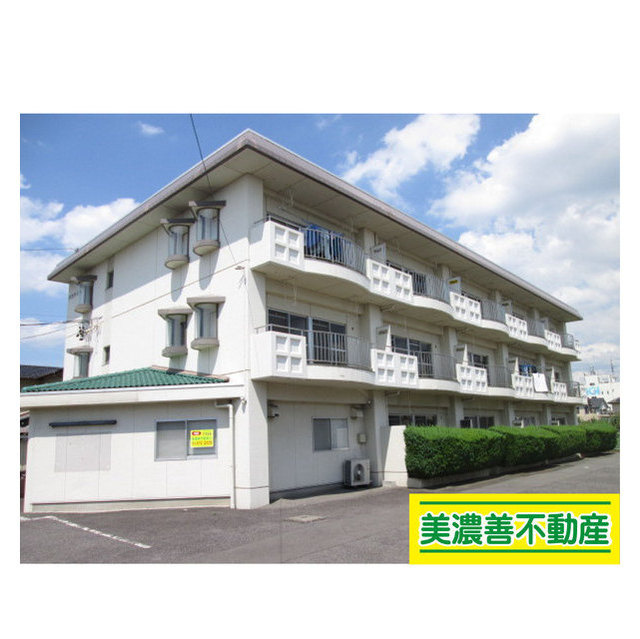 羽島郡笠松町北及のアパートの外観