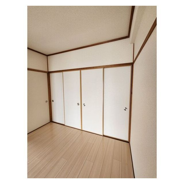 羽島郡笠松町北及のアパートの内装