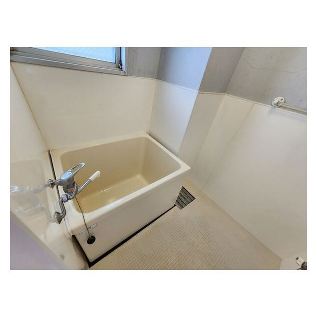 羽島郡笠松町北及のアパートの浴室
