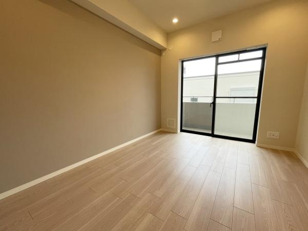 藤和上北沢ホームズの洋室|日当たりが良く気持ちの良い居室です♪