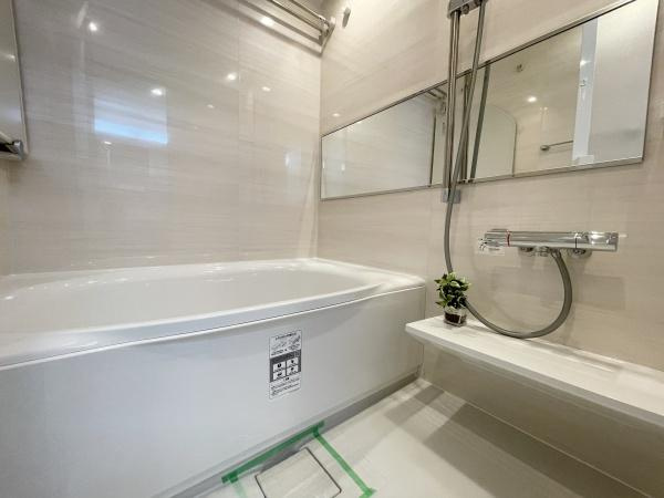 【浴室】 | 藤和上北沢ホームズ | ゆったりとお過ごしいただけるバスルームです。心と身体の疲れを癒してくれる安らぎの空間♪