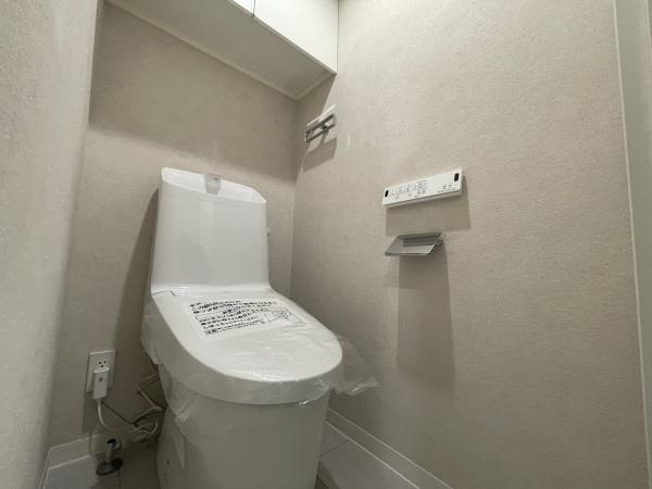 グランパーク深沢のトイレ|明るくて広い落ち着いた色合いのトイレです♪！