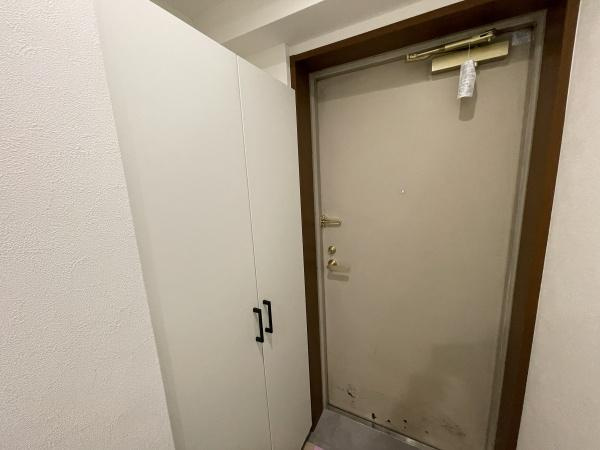 グランパーク深沢の玄関|玄関回りも綺麗にまとまっています