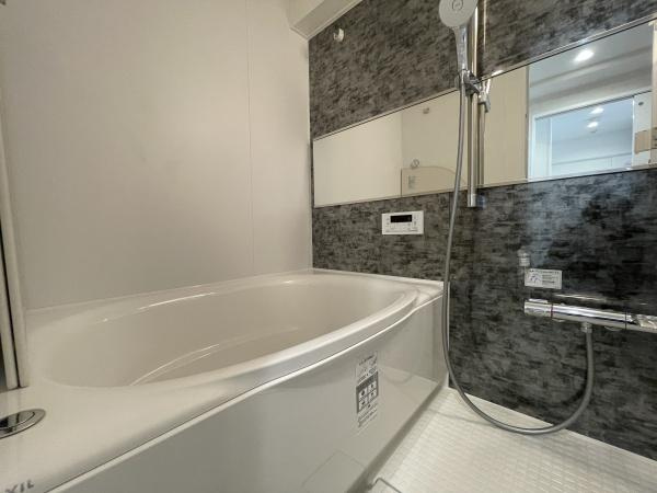 グランパーク深沢の浴室