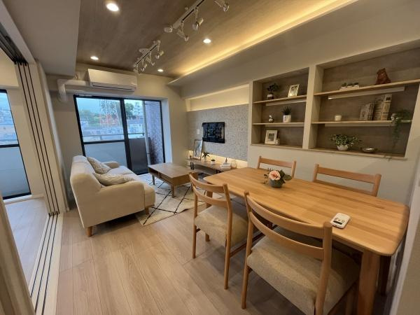 【居間・リビング】 | クレッセント溝の口 | みんなが集うLDKはあたたかい日差しが入り込み、自然と楽しい会話が弾む幸せな空間に♪
