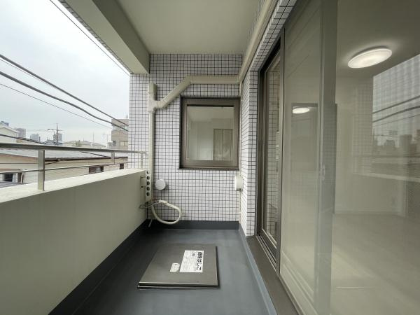 【バルコニー】 | プラティーノ多摩川鵜の木弐番館 | 日当たりのよいバルコニー