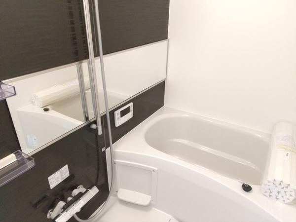 エクセレント東朝日町19の浴室