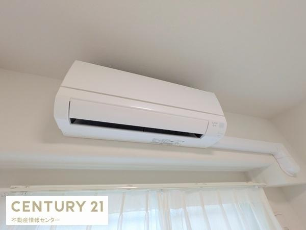 【その他】 | 藤和市岡ハイタウン | 廊下側の洋室5.3帖のお部屋にはエアコンが設置されています！