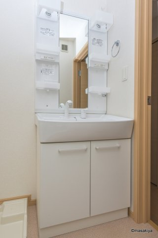 ガーデンハウス朝日山　Eの洗面所