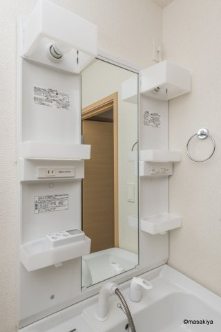 ガーデンハウス朝日山　Eの洗面所