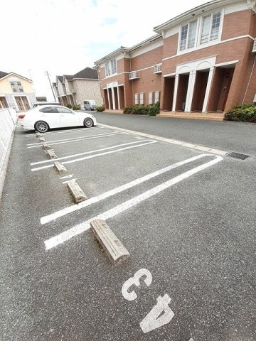 【駐車場】 | フルーブ・レゾネートＨ