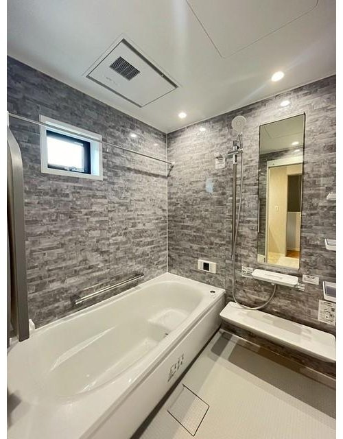 東久留市滝山の浴室|浴室換気乾燥機は梅雨の時期等、なかなか乾かない洗濯物を干すのに役立ちます！