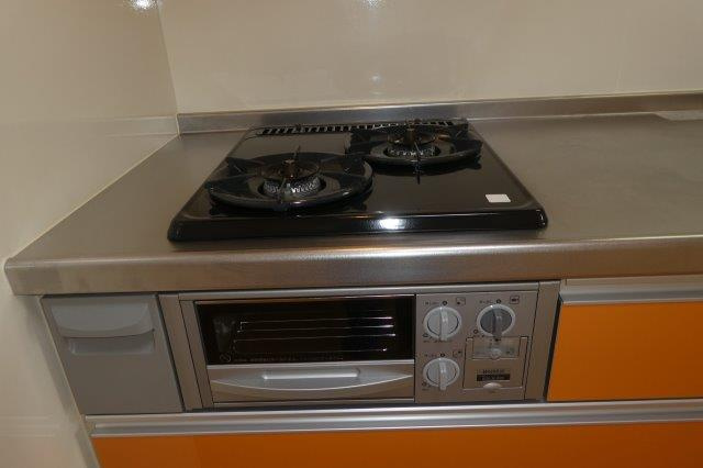 モンシャトー中央のキッチン|2口ガスコンロ