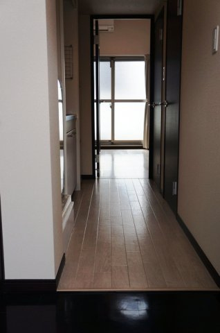 レオネクスト東小金井のその他|玄関から室内