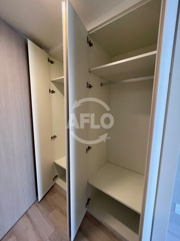 コンフォリア・リヴ北久宝寺Qの収納|コンフォリア・リヴ北久宝寺Q　クローゼット