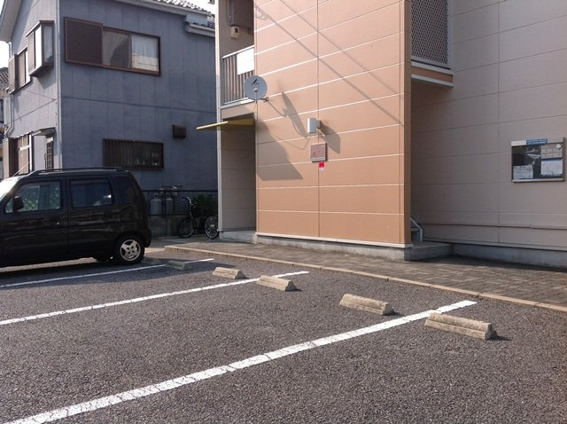 レオパレス筑紫のその他|近くの月極め駐車場のご案内も可能です。