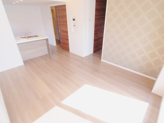 メゾン府中南の居間・リビング