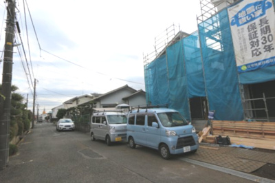 【外観】 | 【Heartfull Town】東久留市滝山５丁目 | 2台駐車可能なカースペース（1台は車種制限有）