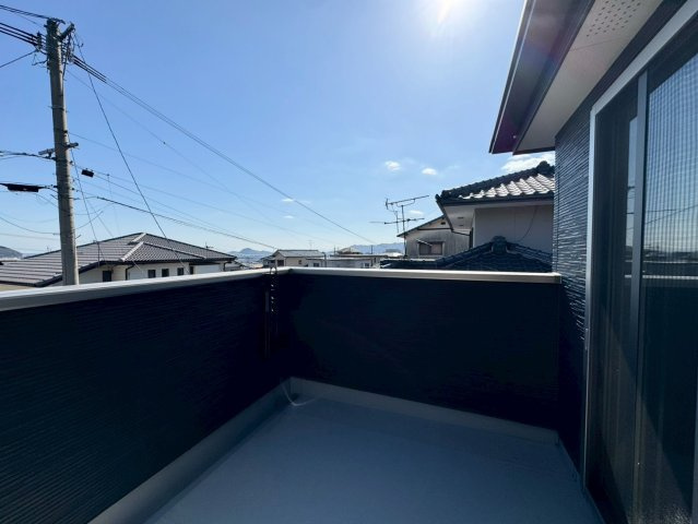 SUN COURTーサンコート－小倉南区沼緑町3丁目【小倉南区　新築戸建て】のバルコニー|日当たり良好なバルコニー♪【小倉南区　新築戸建て】