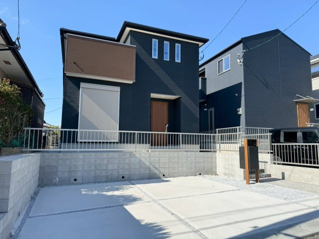 SUN COURTーサンコート－小倉南区沼緑町3丁目【小倉南区　新築戸建て】の外観|シックな色あいの外観です♪