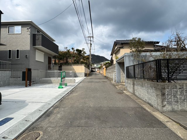 SUN COURTーサンコート－小倉南区沼緑町3丁目【小倉南区　新築戸建て】の前面道路含む現地写真|現地撮影　2026,3,11