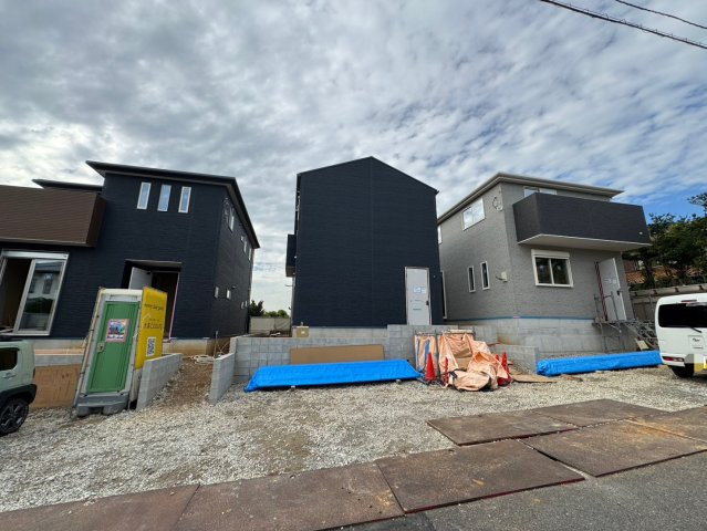 【前面道路含む現地写真】の画像