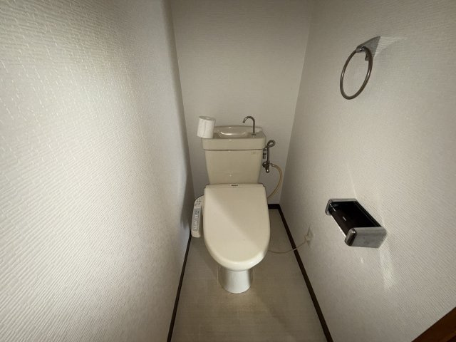 バルビゾン岡田のトイレ