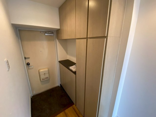 ソフィスティ城土の玄関