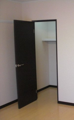 【内装】 | レオネクストカロータ | 内装は落ち着いています