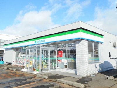 【周辺】 | チェリッシュ | ファミリーマート　横手西店まで200m