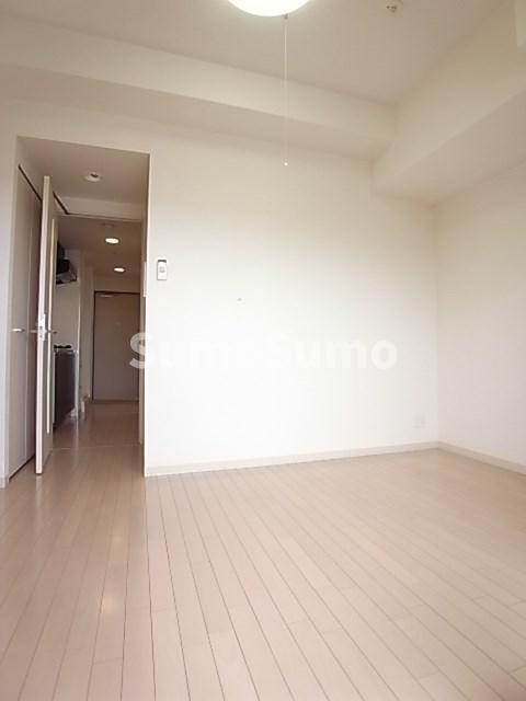 エステムプラザ神戸西Ⅴミラージュの居間・リビング|居間です