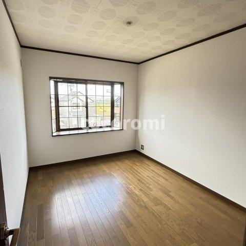 枚方市交北戸建ての洋室