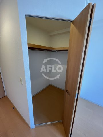 レジデンス本町靭公園の収納|レジディア靭公園　ウォークインクローゼット