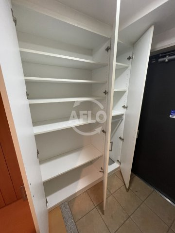 レジデンス本町靭公園の玄関|レジディア靭公園　シューズボックス