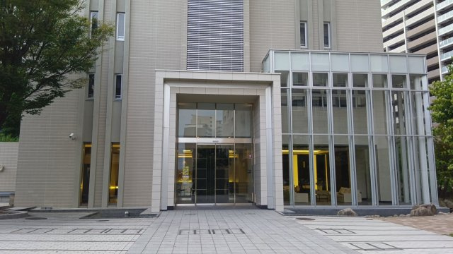 グランファースト千里桃山台8号棟のロビー