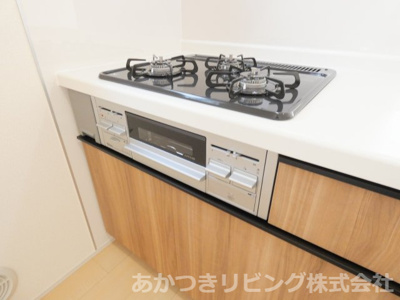 【キッチン】 | 第下野大光寺 | 傷つきにくい人工大理石天板を採用したシステムカウンターキッチン♪