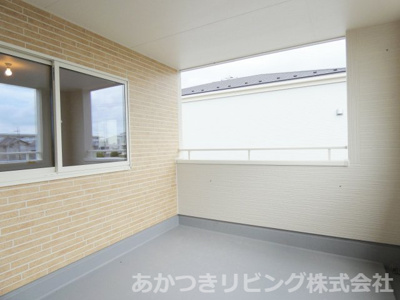 【バルコニー】 | 第下野大光寺 | 多少の雨でも安心の広々としたルーフバルコニー♪