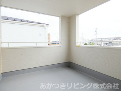 【バルコニー】 | 第下野大光寺 | 多少の雨でも安心の広々としたルーフバルコニー♪