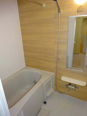 【浴室】 | トビアスガーデン南沖洲Ａ | 日々の暮らしに欠かせないお風呂です