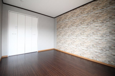 【寝室】 | スカイガーデン関 | 開放的な寝室です