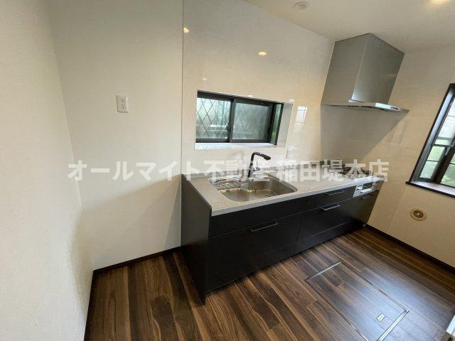 川崎市麻生区上麻生２丁目の一戸建てのキッチン