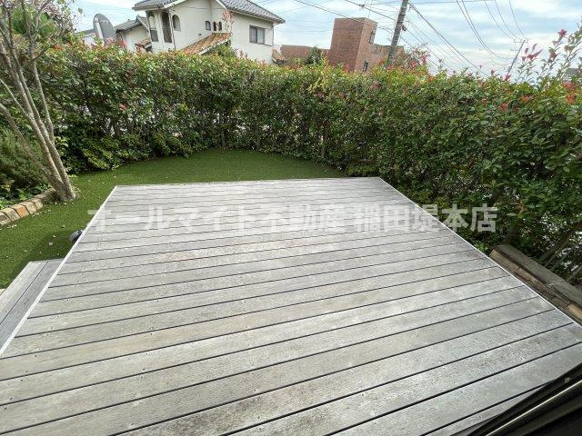 川崎市麻生区上麻生２丁目の一戸建ての庭