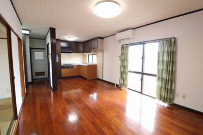 【居間・リビング】 | ラフィーネ石嶺