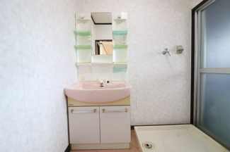 【独立洗面台】 | ラフィーネ石嶺