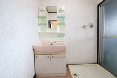 【独立洗面台】 | ラフィーネ石嶺