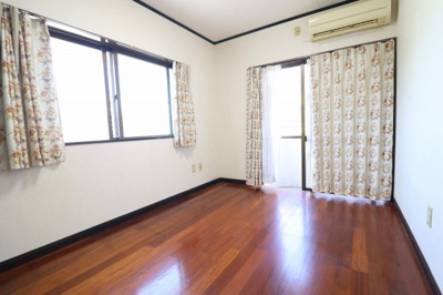 【洋室】 | ラフィーネ石嶺