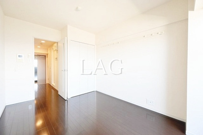 【居間・リビング】 | プロフ中野 | 洋室のお部屋です。