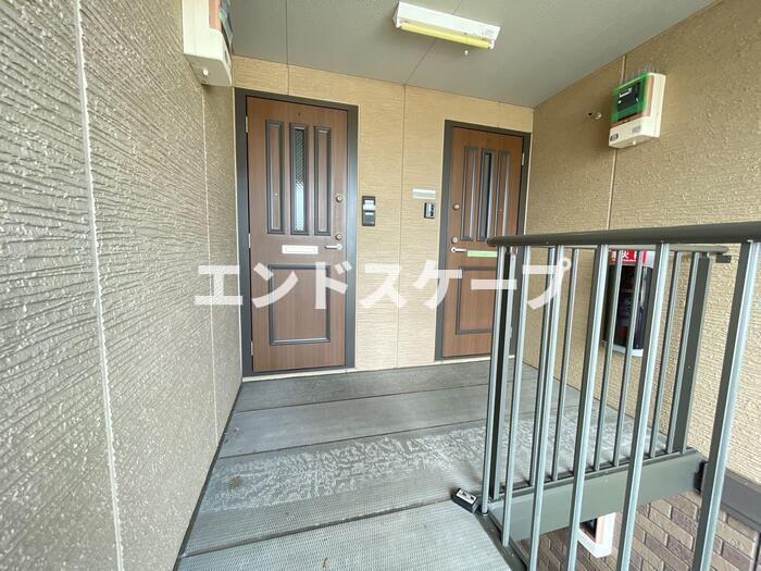 ウィルモア　Aのロビー|高崎、前橋、伊勢崎エリアのお部屋探しはエンドスケープまで！お客様の理想お聞かせ下さい♪